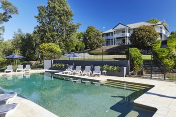 Worongary QLD Accommodation Resorts