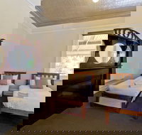 Deloraine Hotel - Accommodation Resorts