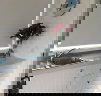 Red Waratah - Accommodation Resorts