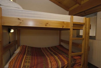 Razorback 3 - Accommodation Resorts 4