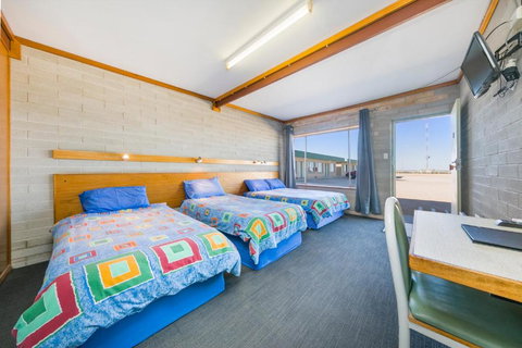Nullarbor Roadhouse - Accommodation Resorts 5