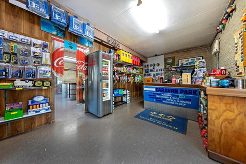 Nullarbor Roadhouse - Accommodation Resorts 2