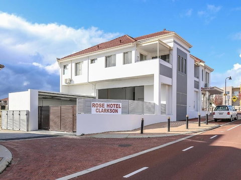 Rose Hotel Clarkson - Accommodation Resorts 2