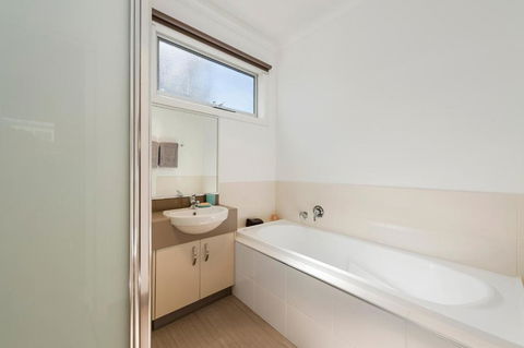 Anchorage - Accommodation Resorts 2