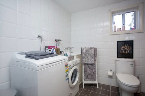 La Casa - Accommodation Resorts 1