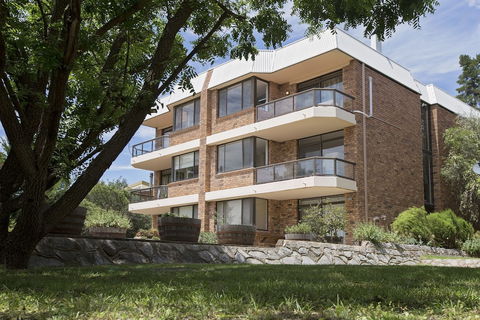 Avalanche 6 - Sophisticated Style & Modern Comfort With A Central Location - Accommodation Resorts 3