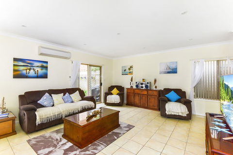 Annes Beach Getaway - Accommodation Resorts 5