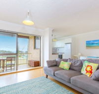 Beachside Bliss 12 Kingsway - Accommodation Resorts