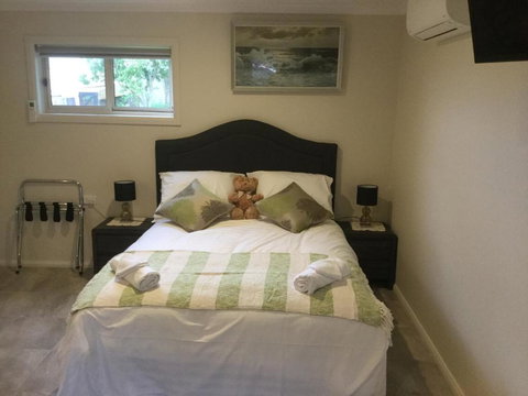 Pump Jack B & B - Accommodation Resorts 7