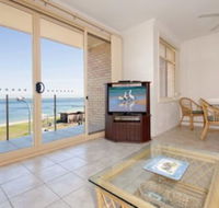 2 Bedroom Apartment Little Hut Unit 3 20 Kurrawa Close - Accommodation Resorts