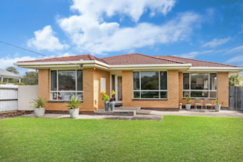 HAKUNA MATATA (No Worries) - Accommodation Resorts 0