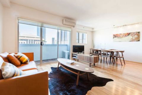 LANCE, 1BDR Melbourne Apartment - Accommodation Resorts 0