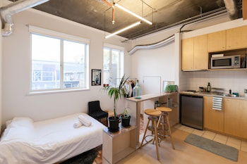 LUCINDA, Carlton Studio Apartment - Accommodation Resorts 0