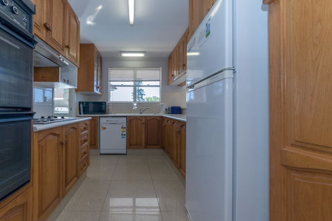 Albacore Unit 4, 12 Ondine Close - Accommodation Resorts 1