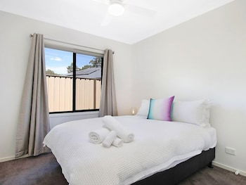 Alpine Knights Stylish Luxury - Accommodation Resorts 4