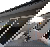 Sunny Sandy Bay Apartment - Accommodation Resorts