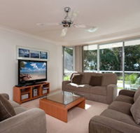 Bagnalls Beach Apartment Unit 3 / 153 Government Road - Accommodation Resorts