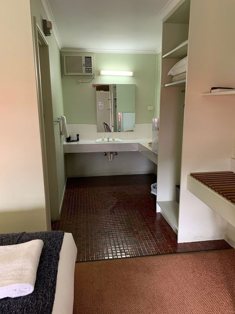 Finley Country Club Hotel Motel - Accommodation Resorts 4