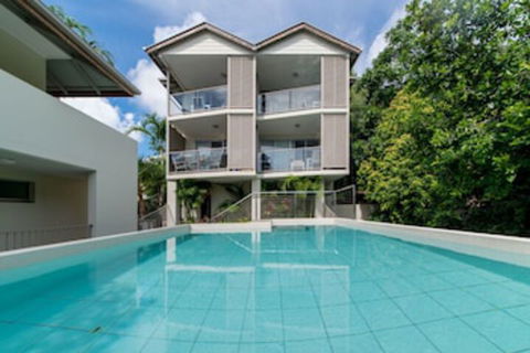 Alpha 8 On Waterson - Airlie Beach - Accommodation Resorts 0
