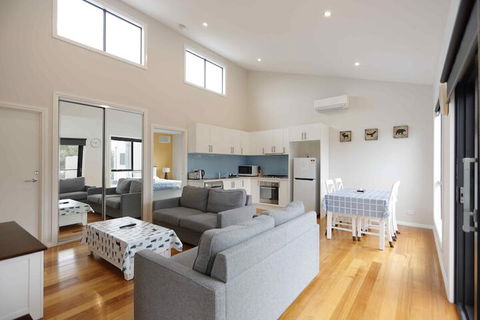 Apollo Bay Seal Apartments - Accommodation Resorts 3