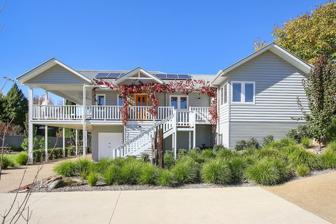 Autumn Home - Our Place At Bright - Accommodation Resorts 0
