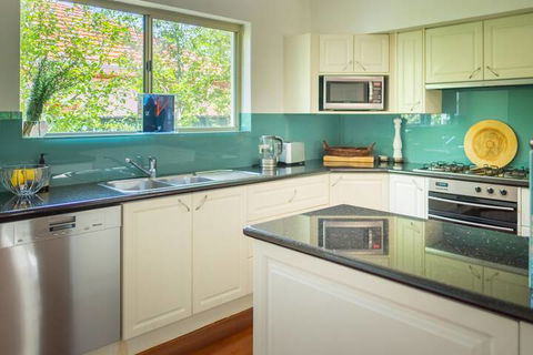 The Kinninmont House - Accommodation Resorts 3