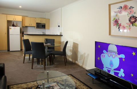 Adelaide City Apartment - 3BR, 2Bath & Carpark - Accommodation Resorts 5