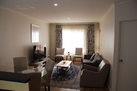Adelaide City Apartment - 3BR, 2Bath & Carpark - Accommodation Resorts 2