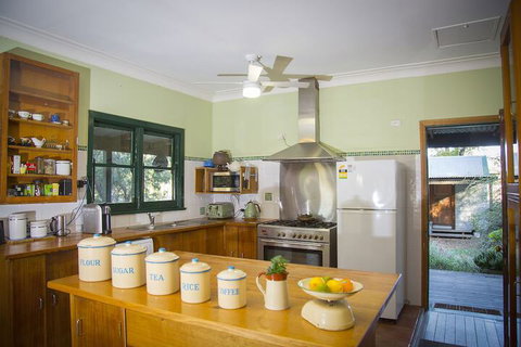 Red Tractor Retreat - Accommodation Resorts 3