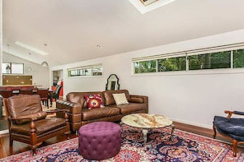 Red Bohemian - Accommodation Resorts 1