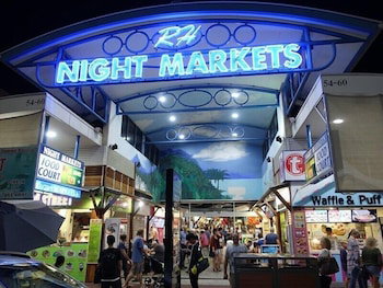 Escape On Lake - Accommodation Resorts 6