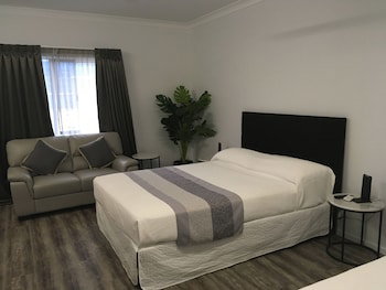 Escape On Lake - Accommodation Resorts 2