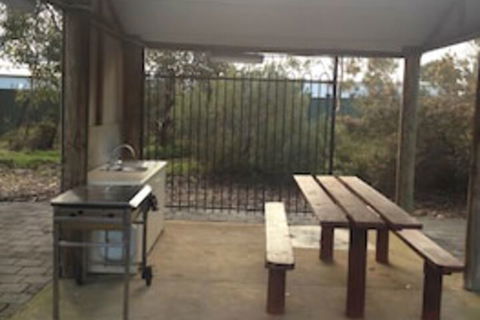 Parndana Hotel - Accommodation Resorts 2