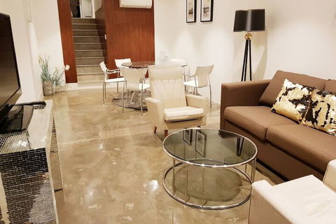Darling Harbour Modern 2 Bedroom Terrace - Accommodation Resorts 6