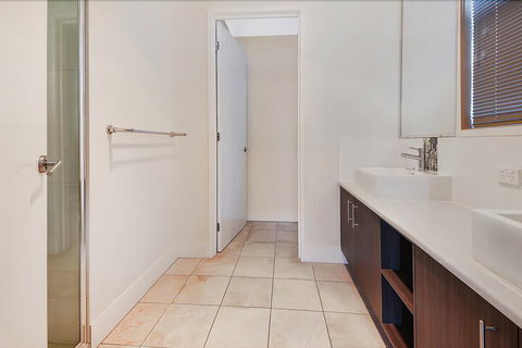 Sandcastles Coign 10 - Accommodation Resorts 3