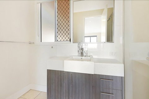 Sandcastles Coign 10 - Accommodation Resorts 6