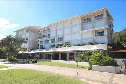 Deep Blue 13 - Accommodation Resorts 0