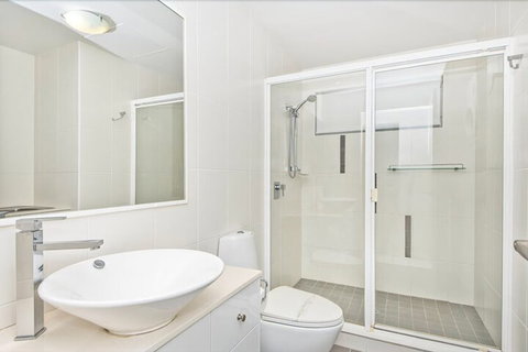 Deep Blue 20 - Accommodation Resorts 6