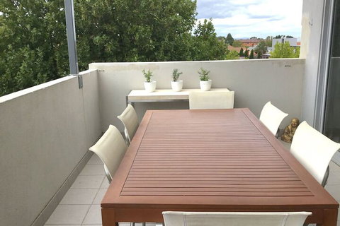 Essendon Sub Penthouse On Napier - Accommodation Resorts 1