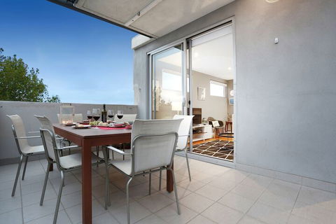Essendon Sub Penthouse On Napier - Accommodation Resorts 4