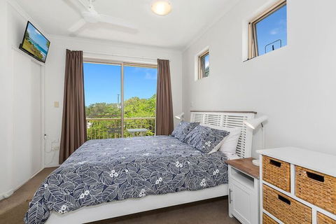 BEACH BLISS LUXURIOUS APARTMENT With POOL - Accommodation Resorts 5