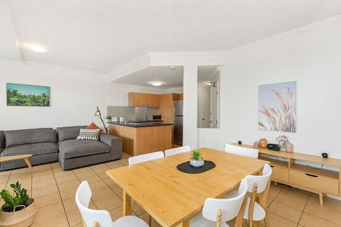 BEACH BLISS LUXURIOUS APARTMENT With POOL - Accommodation Resorts 4