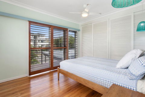 BEACH HOUSE On PEARL - Accommodation Resorts 4