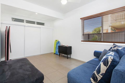 BEACH HOUSE On PEARL - Accommodation Resorts 5
