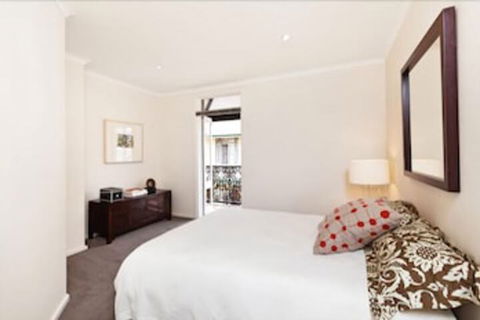 Spacious City 2 BR House Fit 6 PP - Accommodation Resorts 3