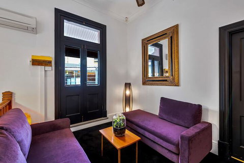 BANK192 - Accommodation Resorts 2