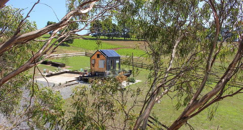 Compass Hut - Accommodation Resorts 3