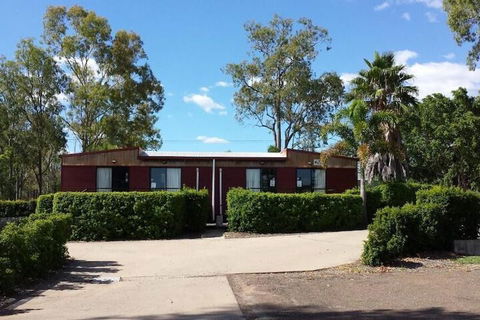 Coal 'n' Cattle Hotel Motel - Moura - Accommodation Resorts 1