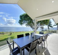 Stunning Waters Penthouse Sandy Point Road 46 - Accommodation Resorts