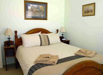 Elm Cottage - Accommodation Resorts 1